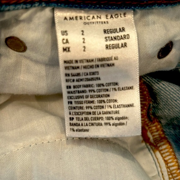 American Eagle Distressed Highest Rise Boyfriend Jean Size 2 - Picture 6 of 6